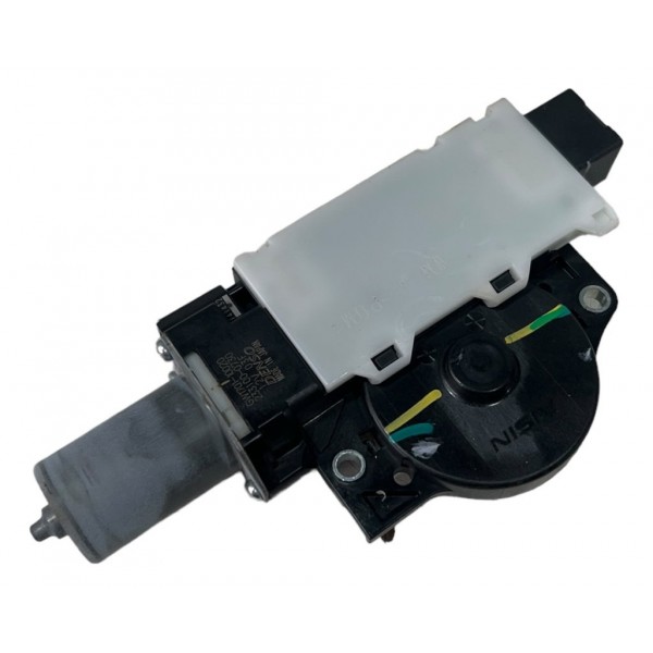 Motor Teto Panorâmico Tracker Rs 2023/2024 2331000730