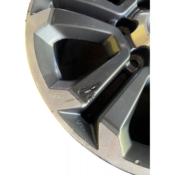 Roda Liga Original Aro 18 Mitsubishi L200 Hpe-s 2022 Detalhe