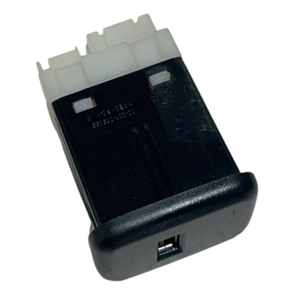 Tomada Usb Console Gm Tracker Rs 2023/2024